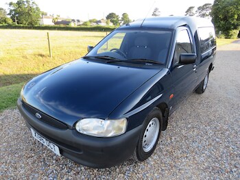 Used Ford Escort 2001 for sale - 75183967: Photo