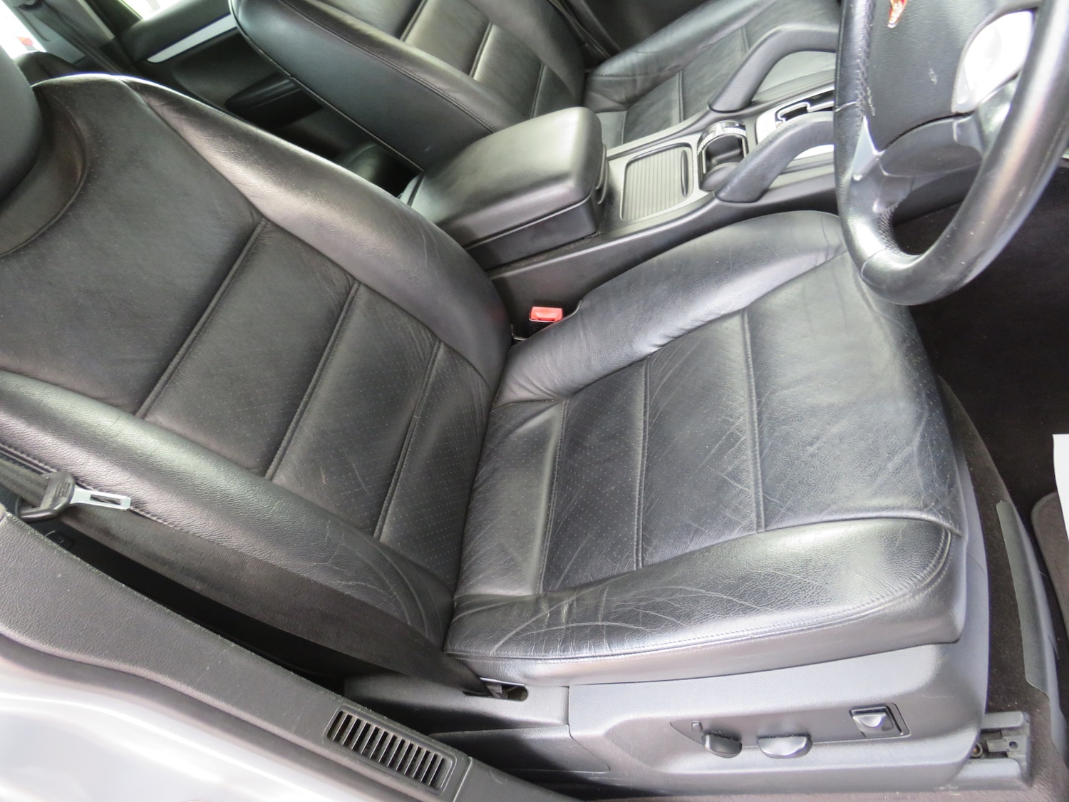 Used Porsche Cayenne 2005 for sale - 75618781: Photo 81