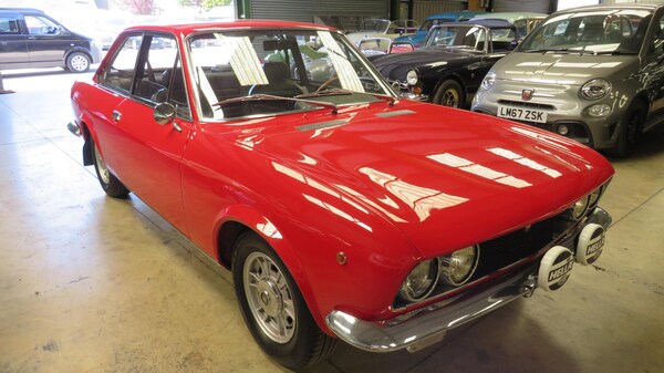 Used Fiat 124 Spider 1971 for sale - 67234071: Photo 3