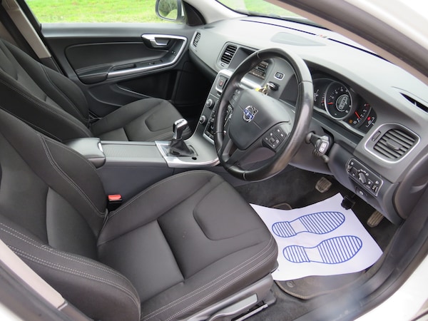 Used Volvo V60 2018 for sale - 76288643: Photo 10