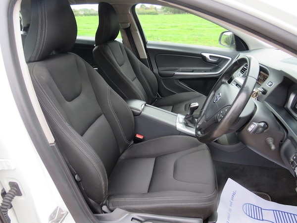 Used Volvo V60 2018 for sale - 76288643: Photo 13