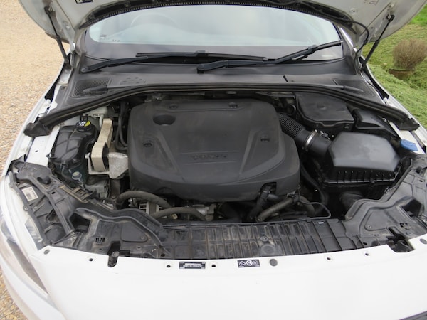 Used Volvo V60 2018 for sale - 76288643: Photo 29