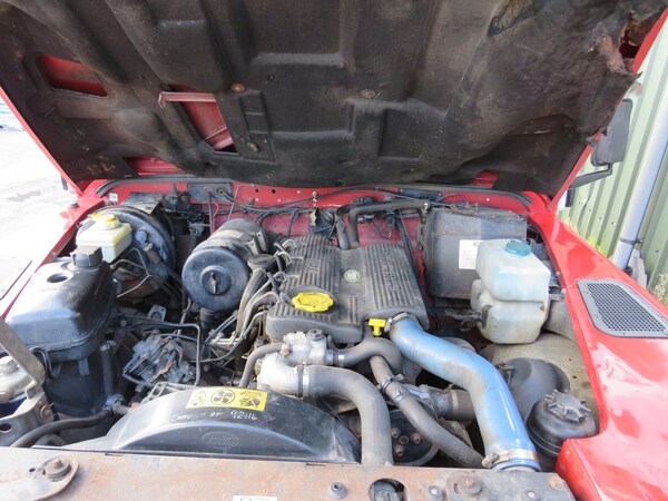 Used Land Rover Defender 90 1999 for sale - 70648730: Photo 18