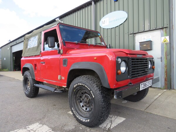 Used Land Rover Defender 90 1999 for sale - 70648730: Photo 37