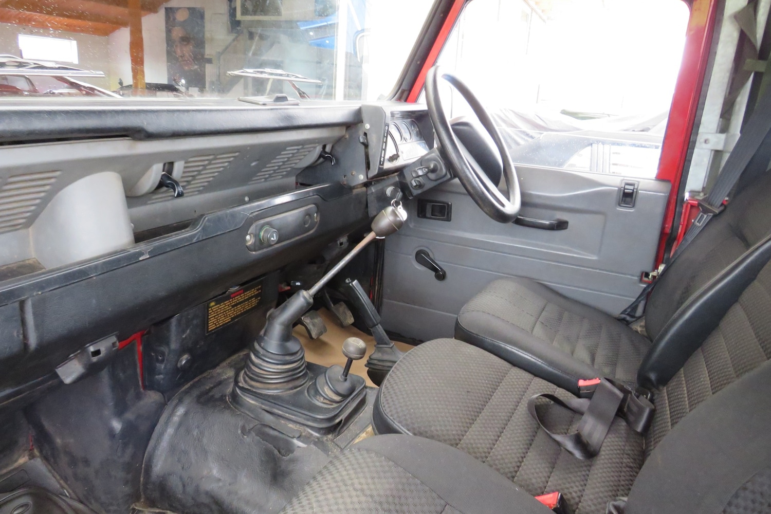 Used Land Rover Defender 90 1999 for sale - 70648730: Photo 46