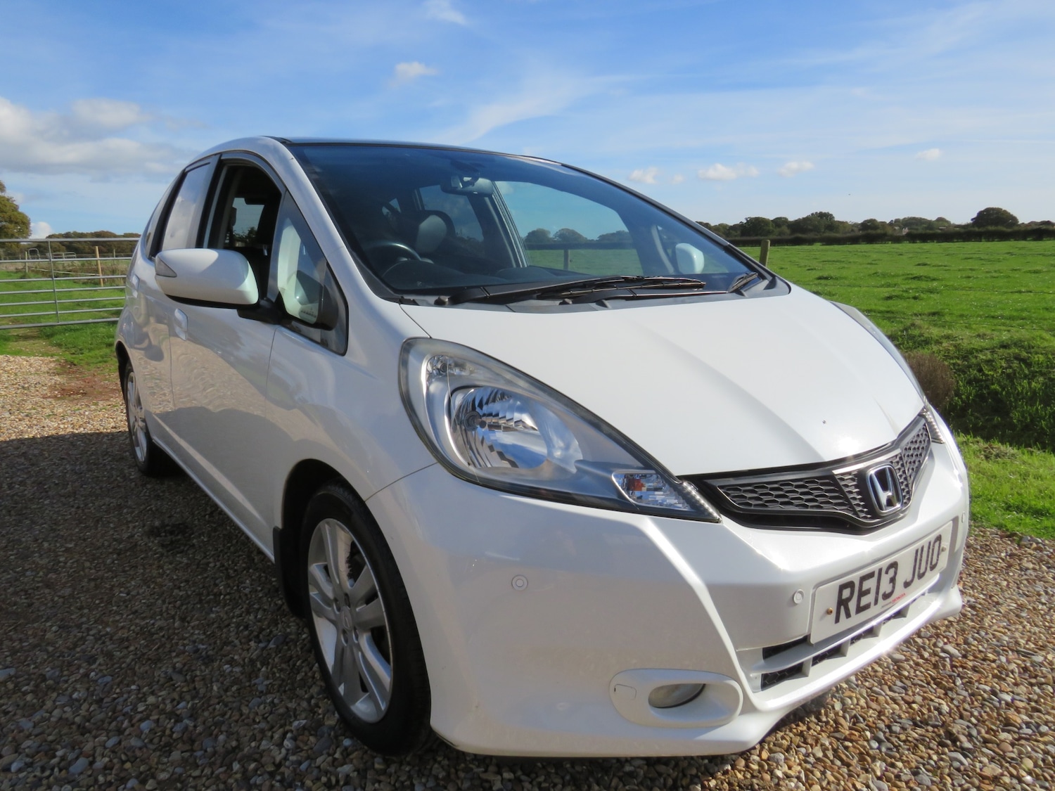 Used Honda Jazz 2013 for sale - 76341460: Photo 2
