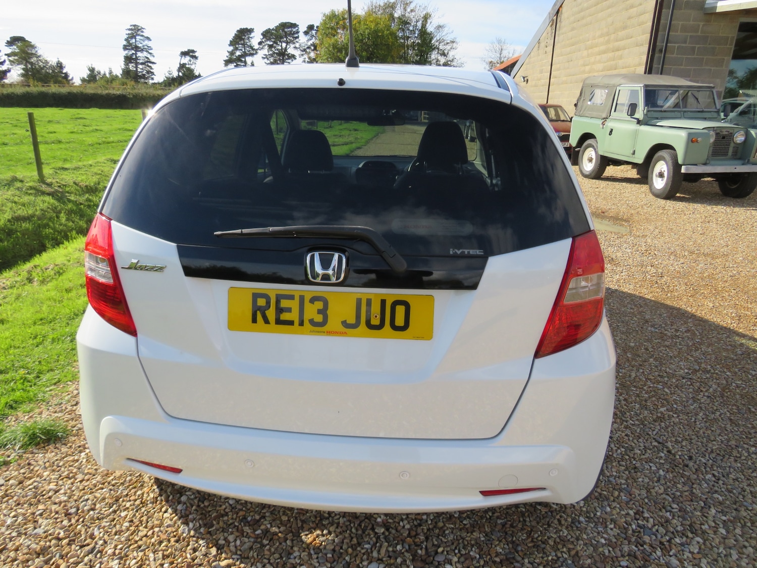 Used Honda Jazz 2013 for sale - 76341460: Photo 9