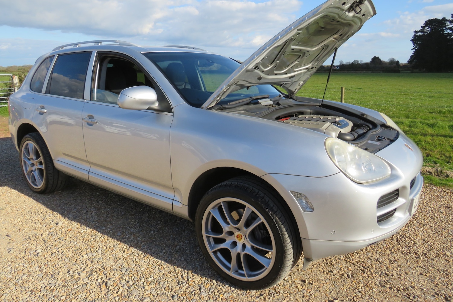 Used Porsche Cayenne 2006 for sale - 78090701: Photo 2