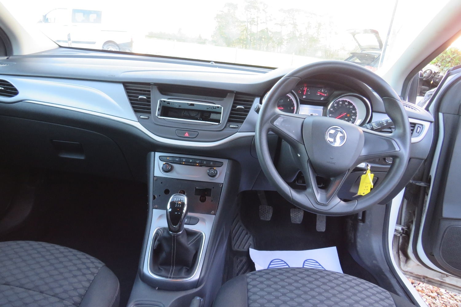 Used Vauxhall Astra 2018 for sale - 76853580: Photo 24