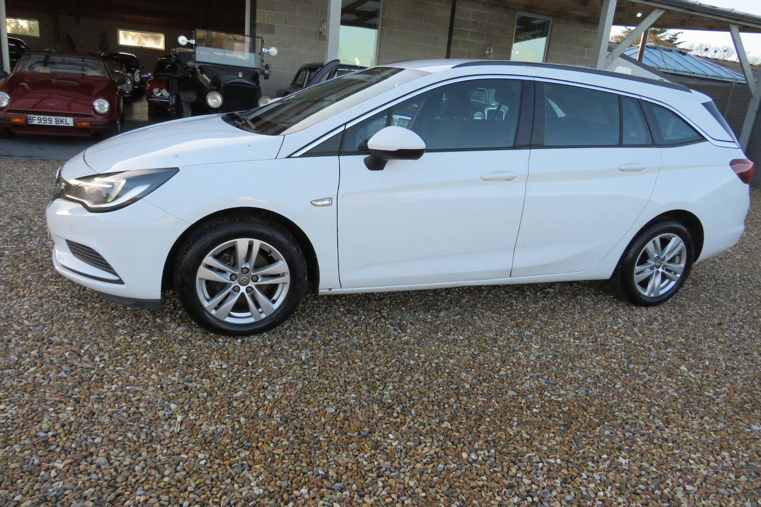 Used Vauxhall Astra 2018 for sale - 76853580: Photo 28