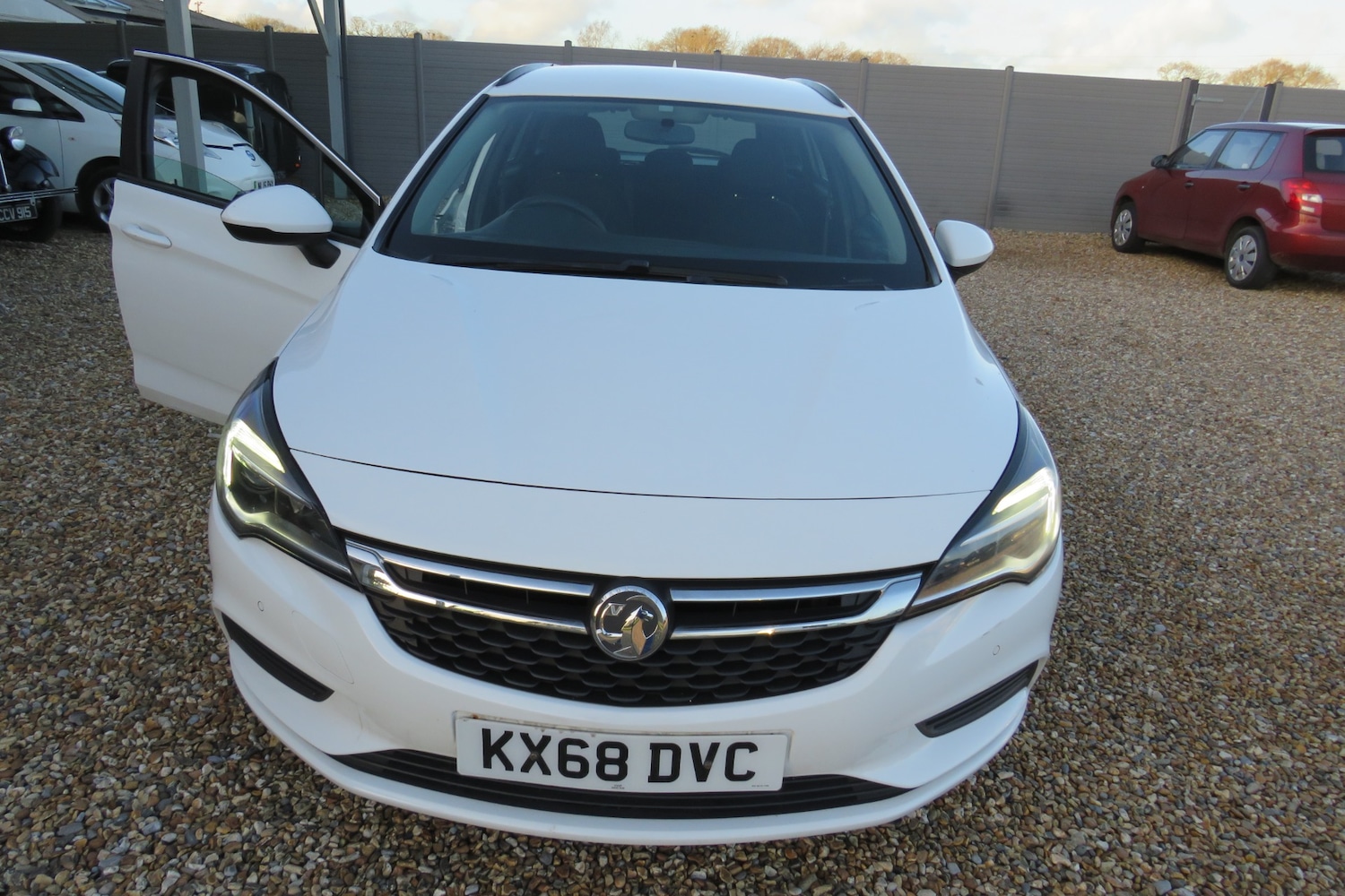 Used Vauxhall Astra 2018 for sale - 76853580: Photo 31