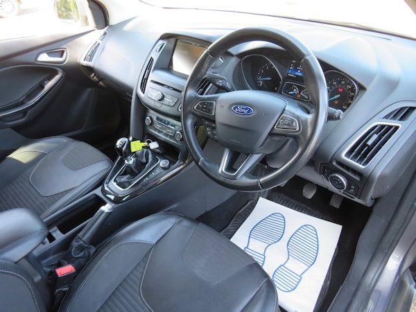 Used Ford Focus 2015 for sale - 75133240: Photo 11