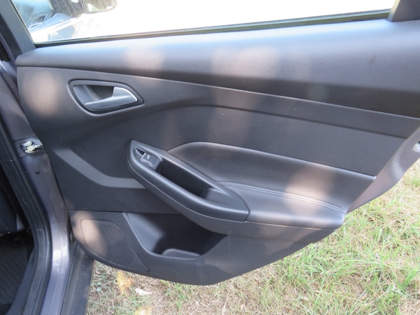 Used Ford Focus 2015 for sale - 75133240: Photo 15
