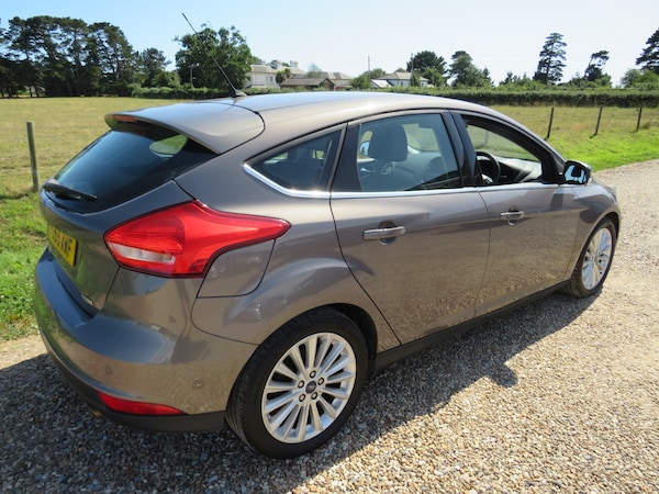 Used Ford Focus 2015 for sale - 75133240: Photo 7