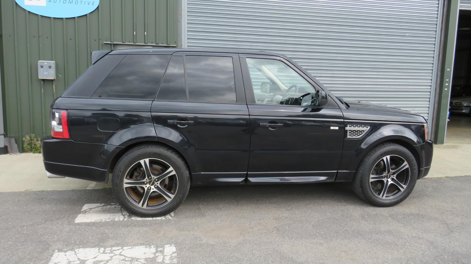 Used Land Rover Range Rover Sport 2011 for sale - 68400944: Photo 14