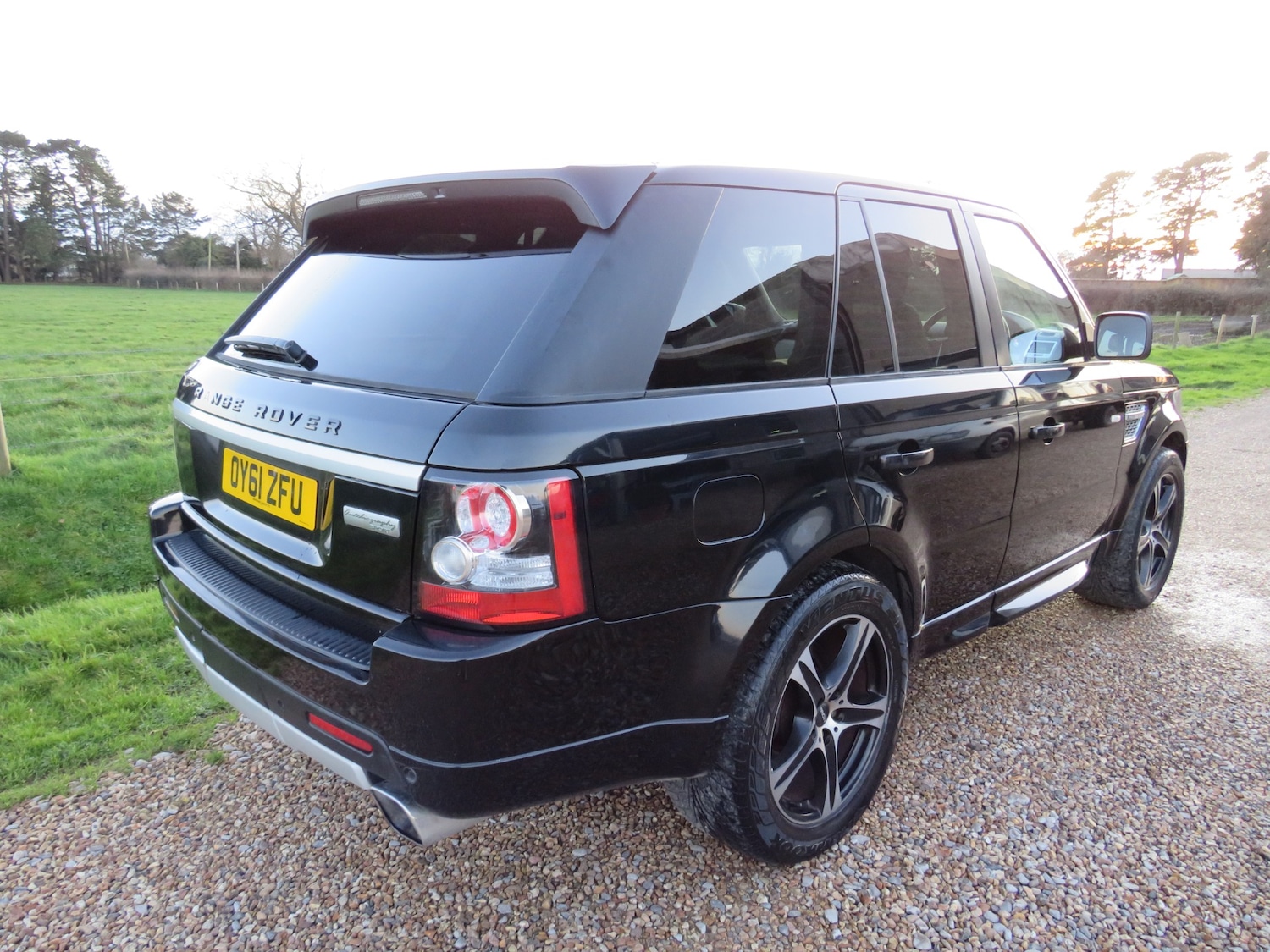 Used Land Rover Range Rover Sport 2011 for sale - 68400944: Photo 2