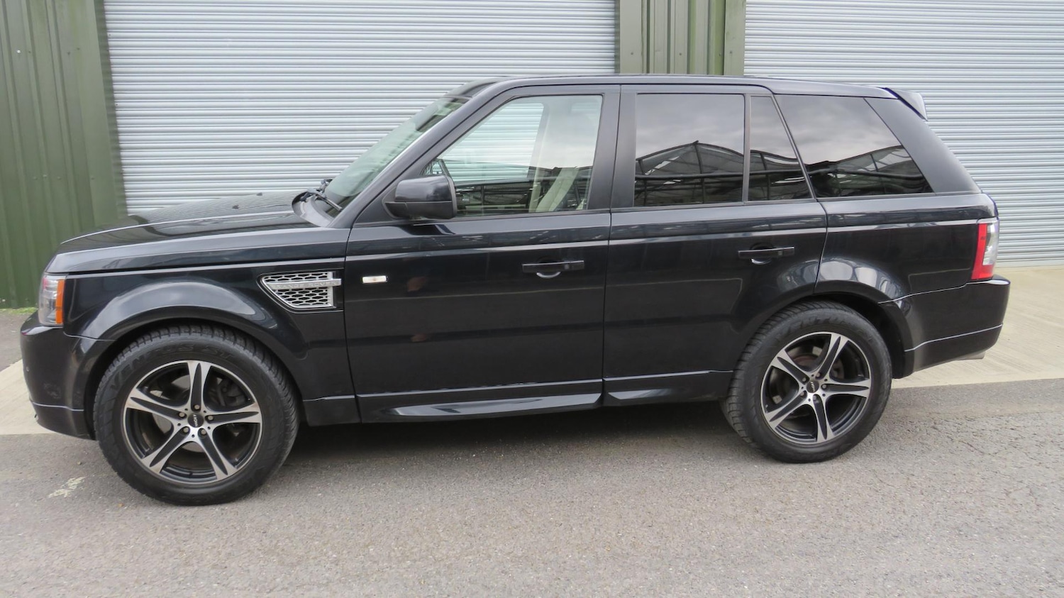 Used Land Rover Range Rover Sport 2011 for sale - 68400944: Photo 60