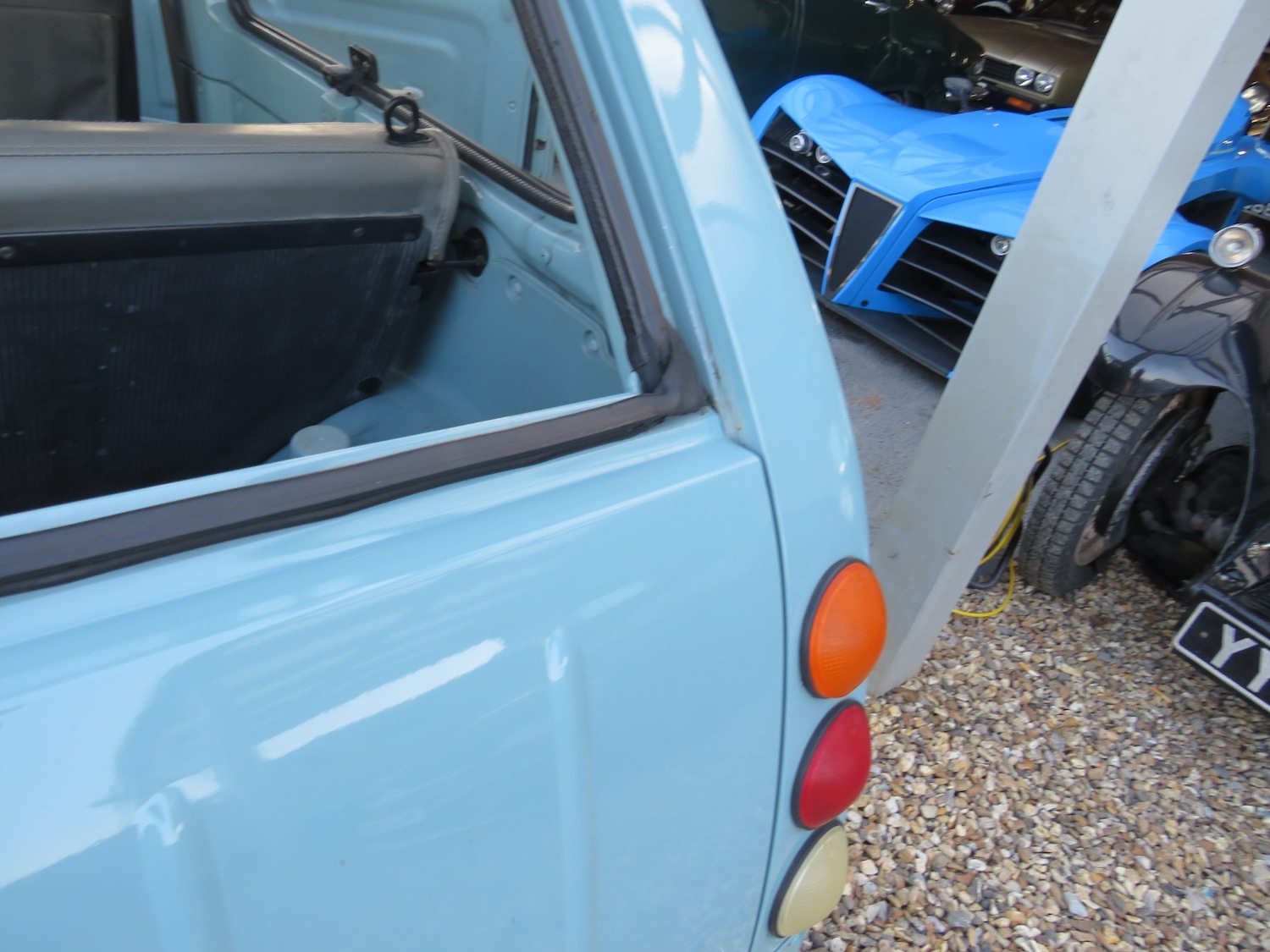 Vehicle 21