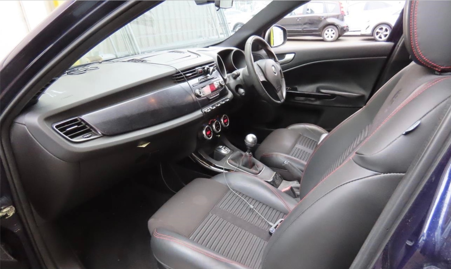 Used Alfa Romeo Giulietta 2011 for sale - 76837247: Photo 2