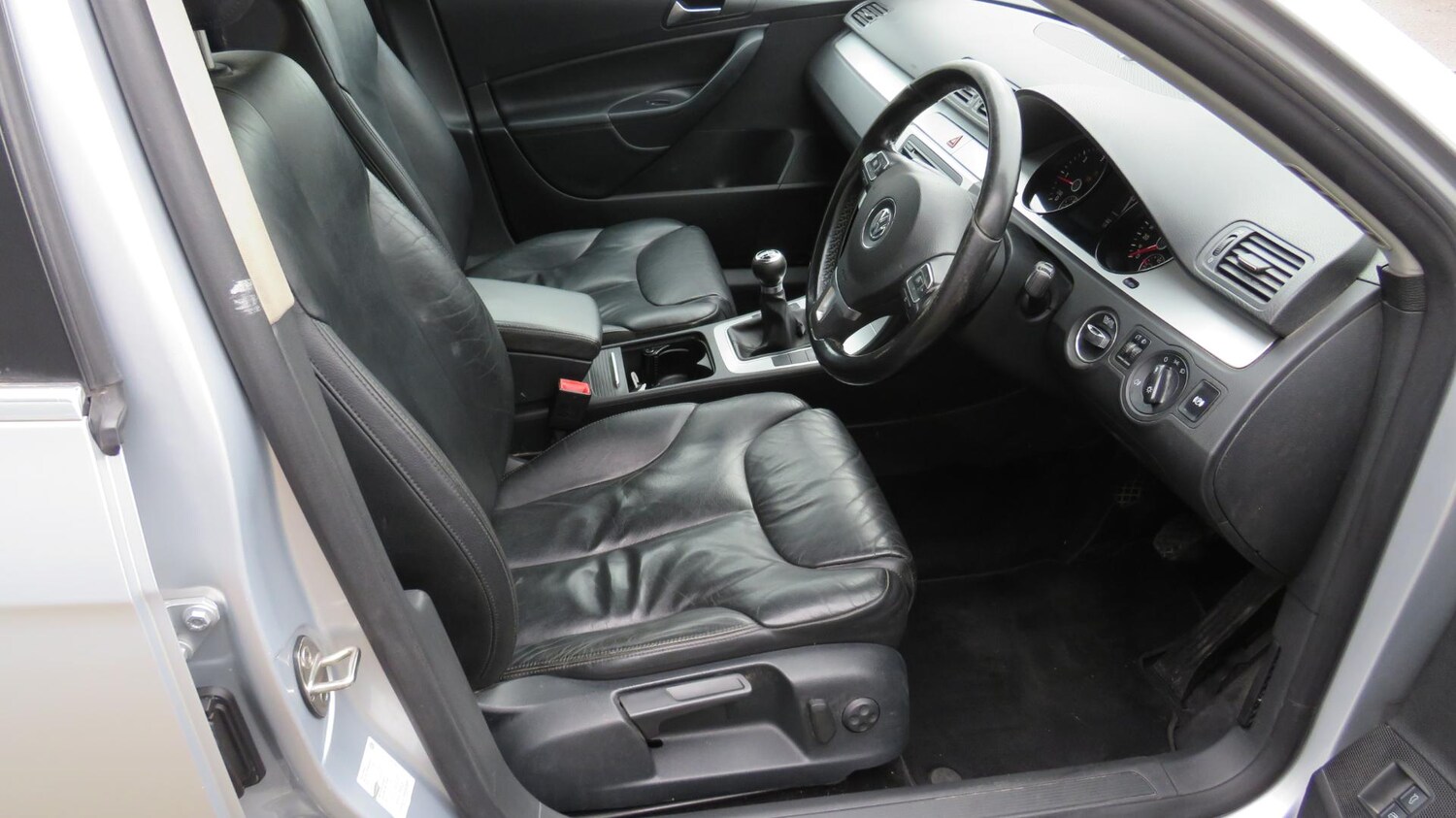 Used Volkswagen Passat 2014 for sale - 68261252: Photo 16