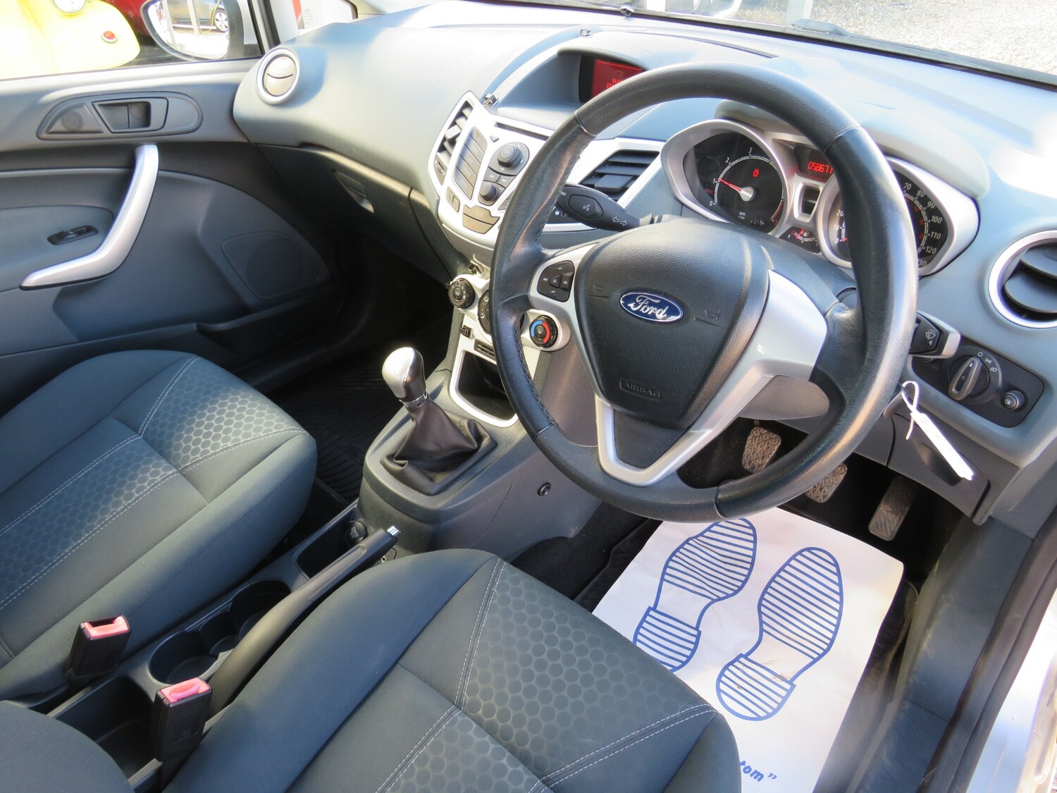 Used Ford Fiesta 2010 for sale - 76027634: Photo 11