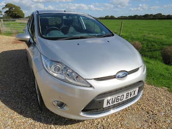 Used Ford Fiesta 2010 for sale - 76027634: Photo