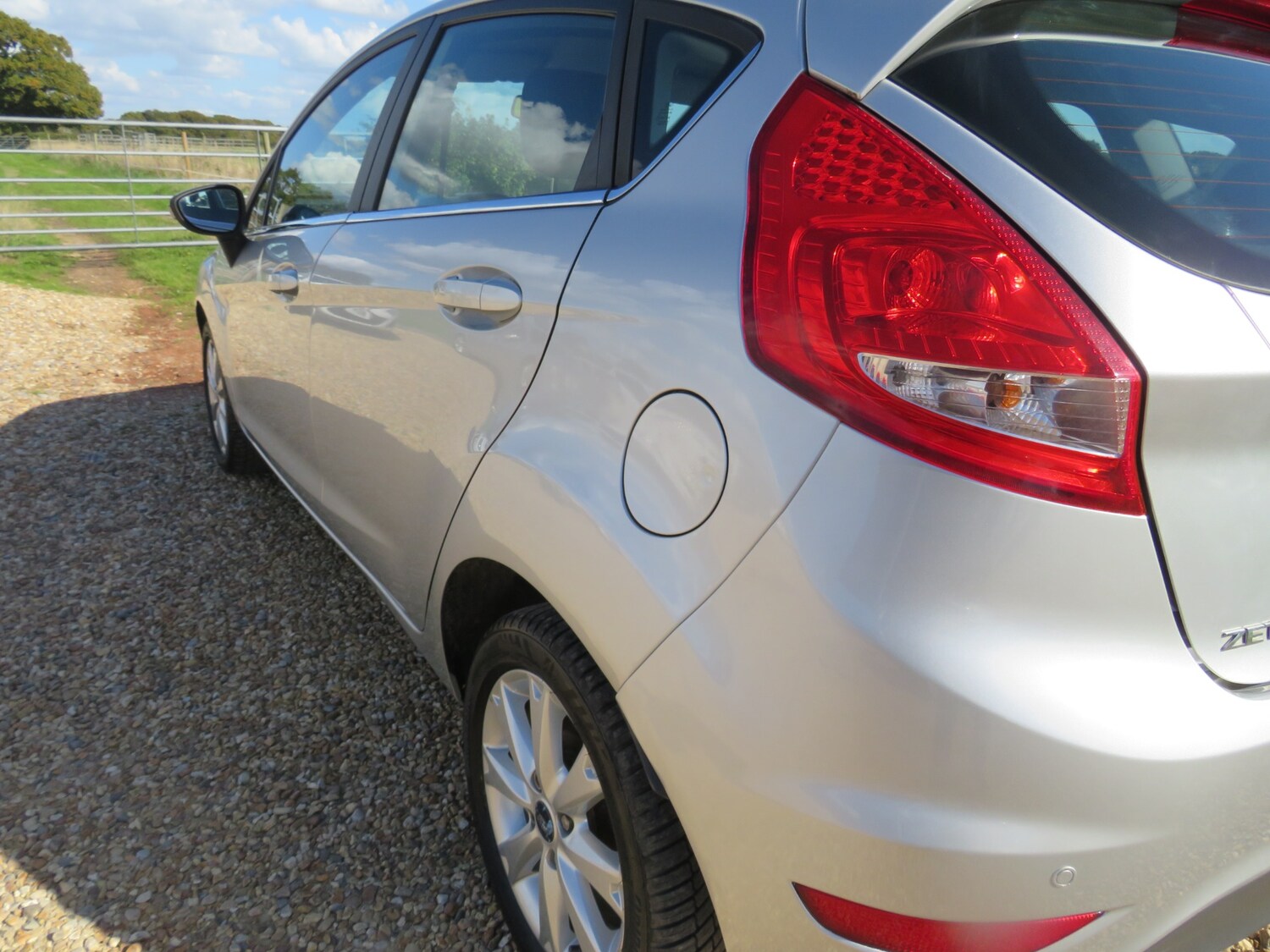 Used Ford Fiesta 2010 for sale - 76027634: Photo 30