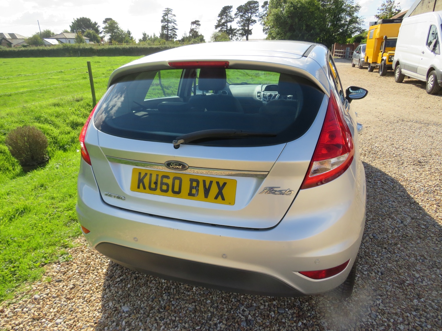 Used Ford Fiesta 2010 for sale - 76027634: Photo 8