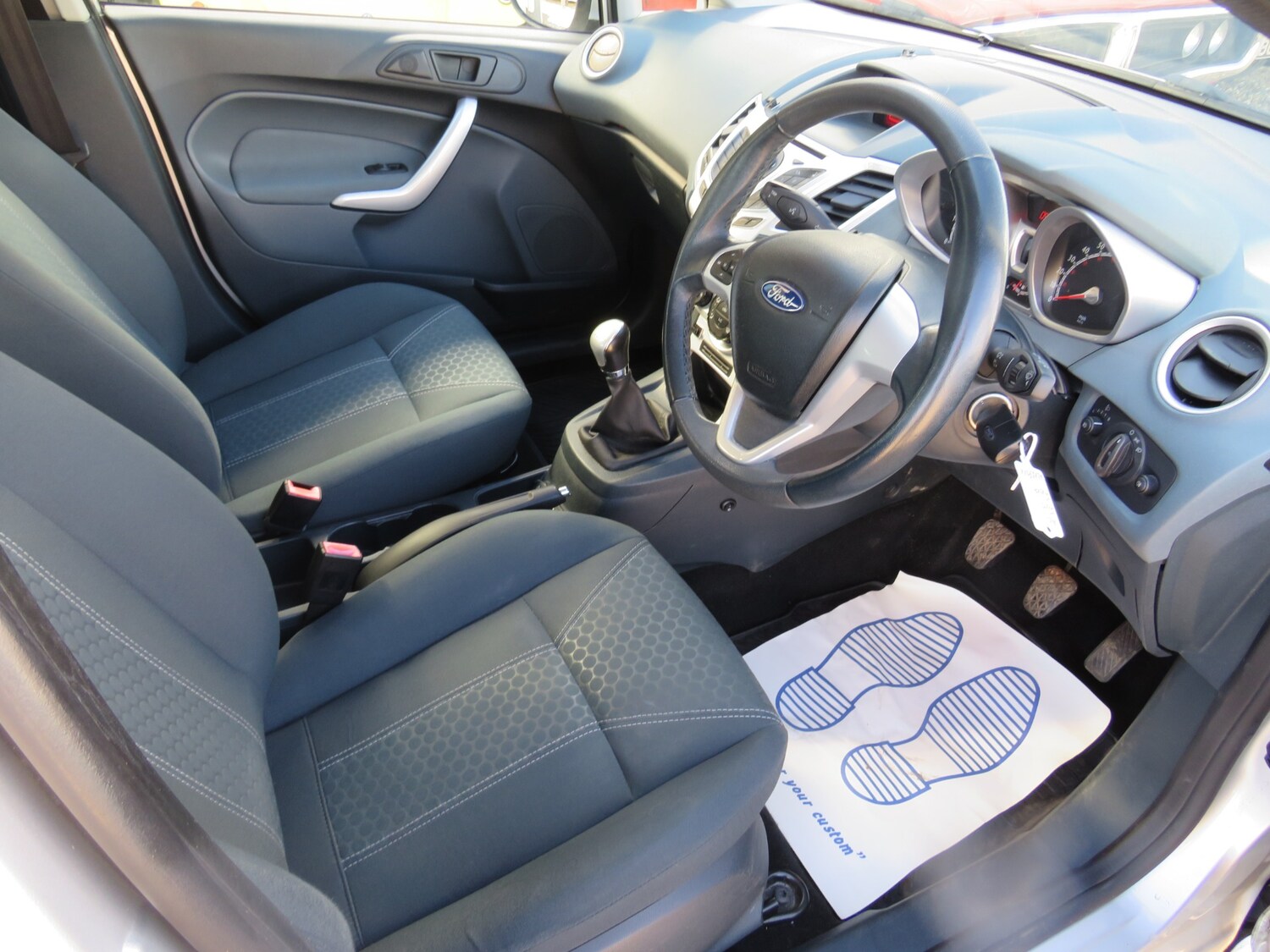 Used Ford Fiesta 2010 for sale - 76027634: Photo 9