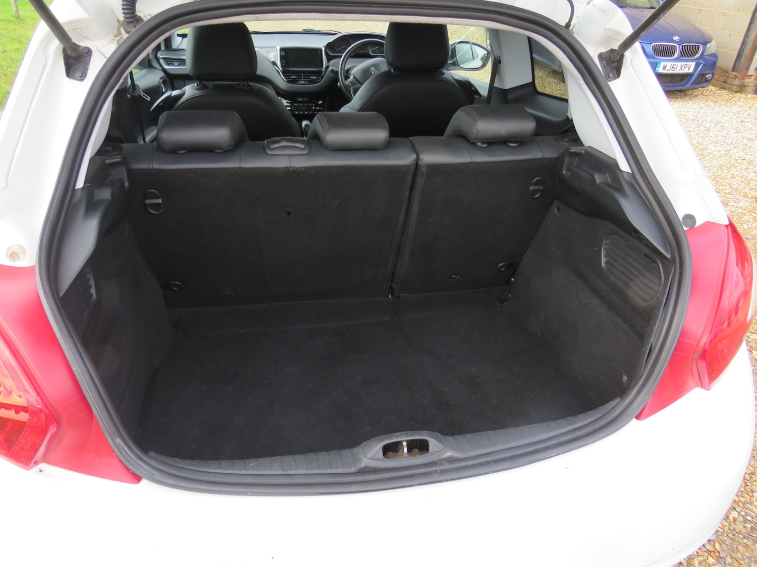 Used Peugeot 208 2012 for sale - 76329840: Photo 14