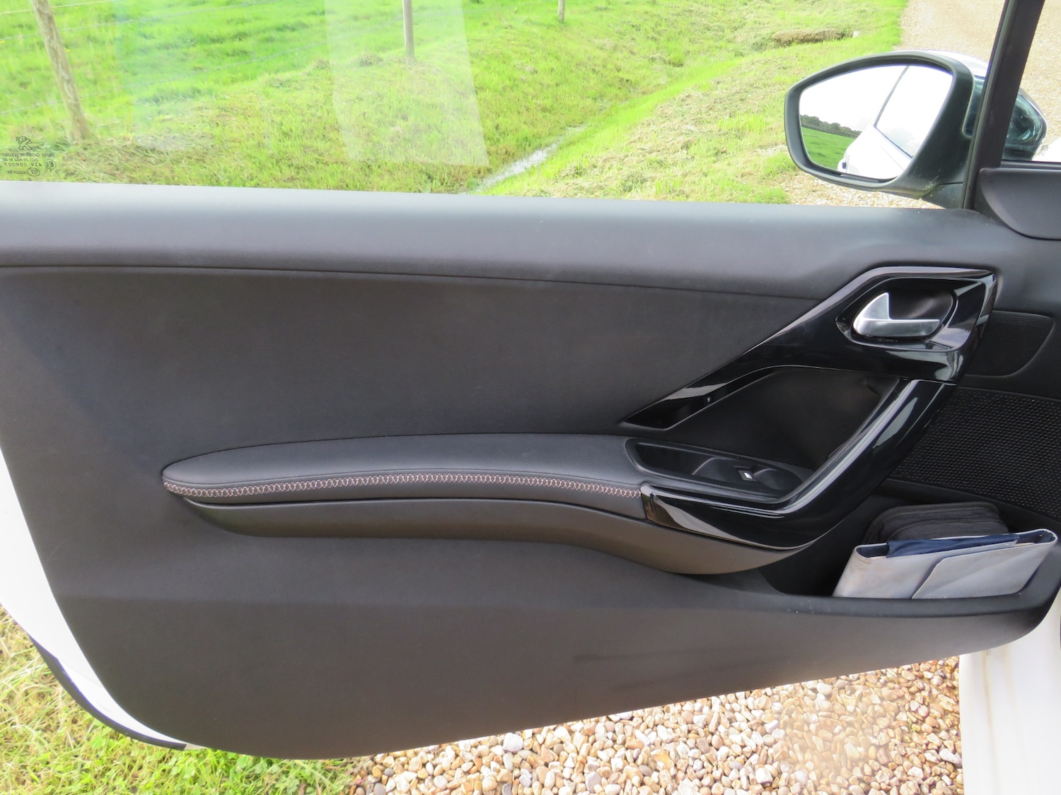 Used Peugeot 208 2012 for sale - 76329840: Photo 18