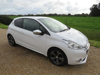 2012 (12) - 1.6 e-HDi Allure 3dr