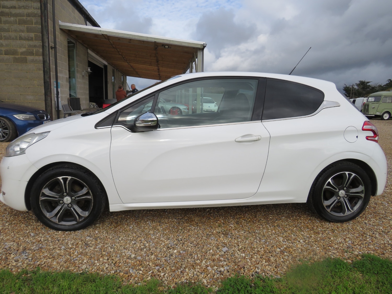 Used Peugeot 208 2012 for sale - 76329840: Photo 21