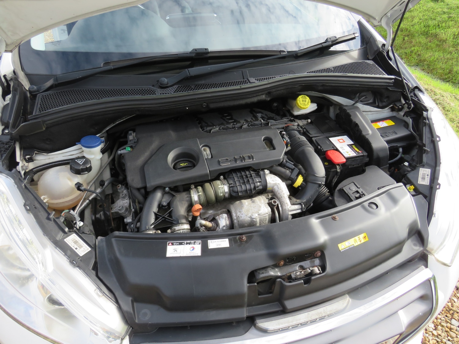 Used Peugeot 208 2012 for sale - 76329840: Photo 24