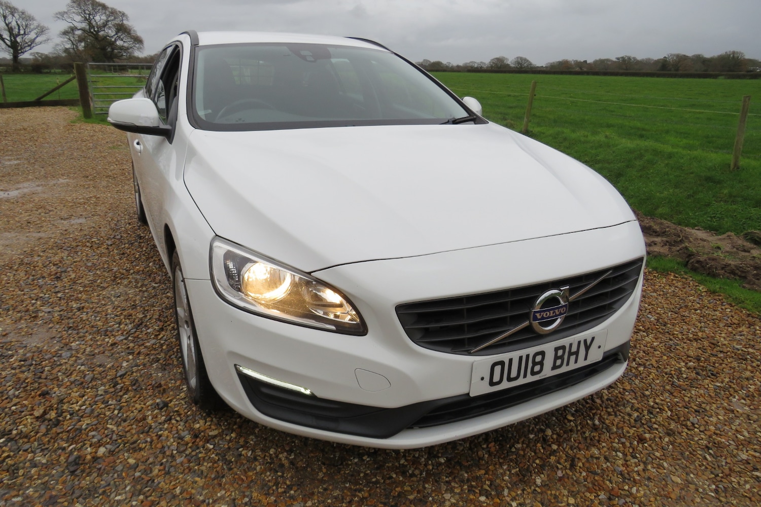 Used Volvo V60 2018 for sale - 76892239: Photo 21