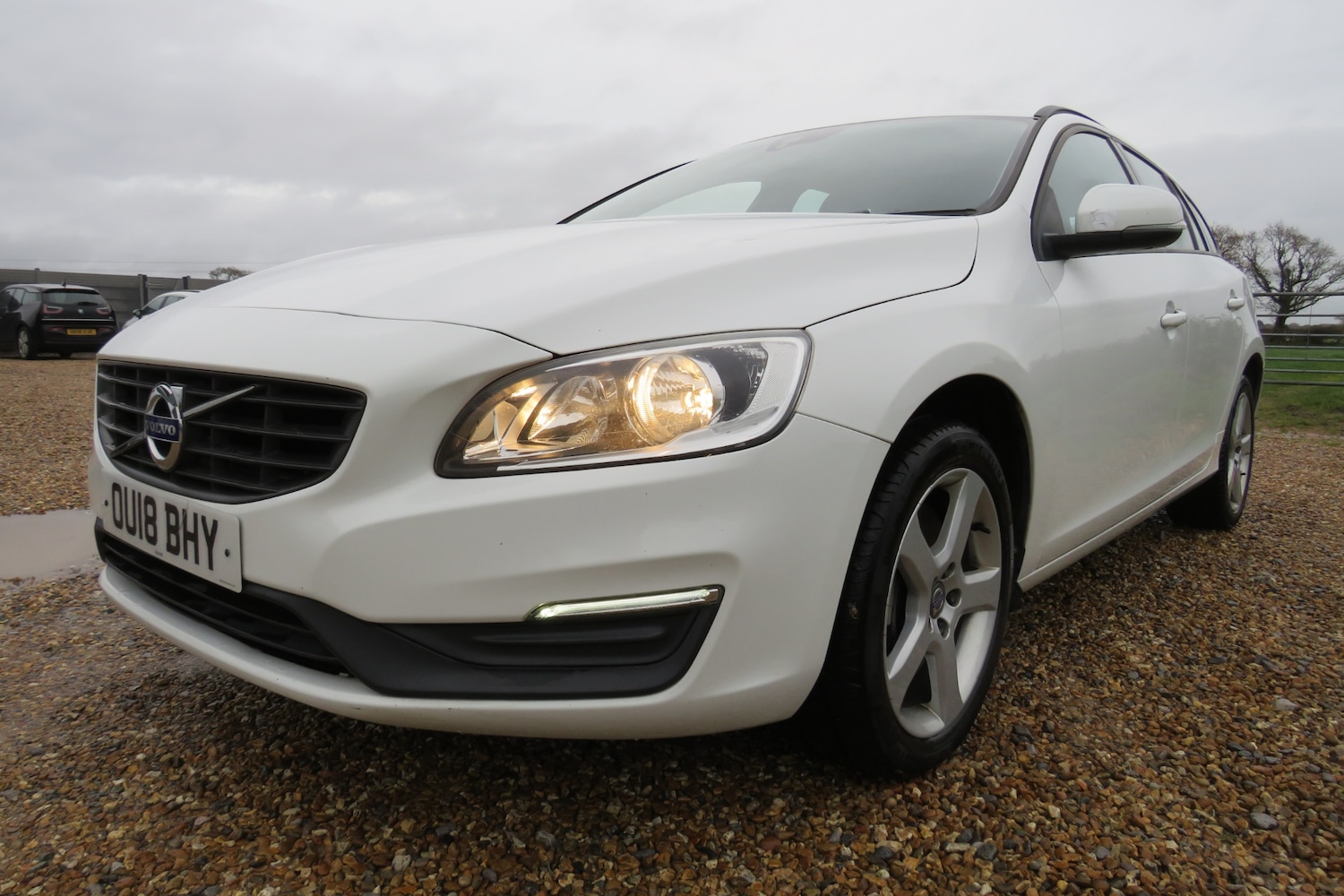 Used Volvo V60 2018 for sale - 76892239: Photo 26