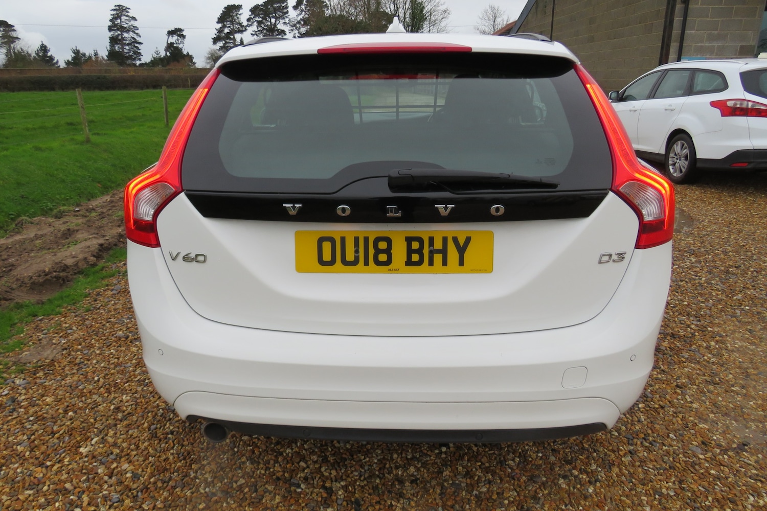 Used Volvo V60 2018 for sale - 76892239: Photo 33