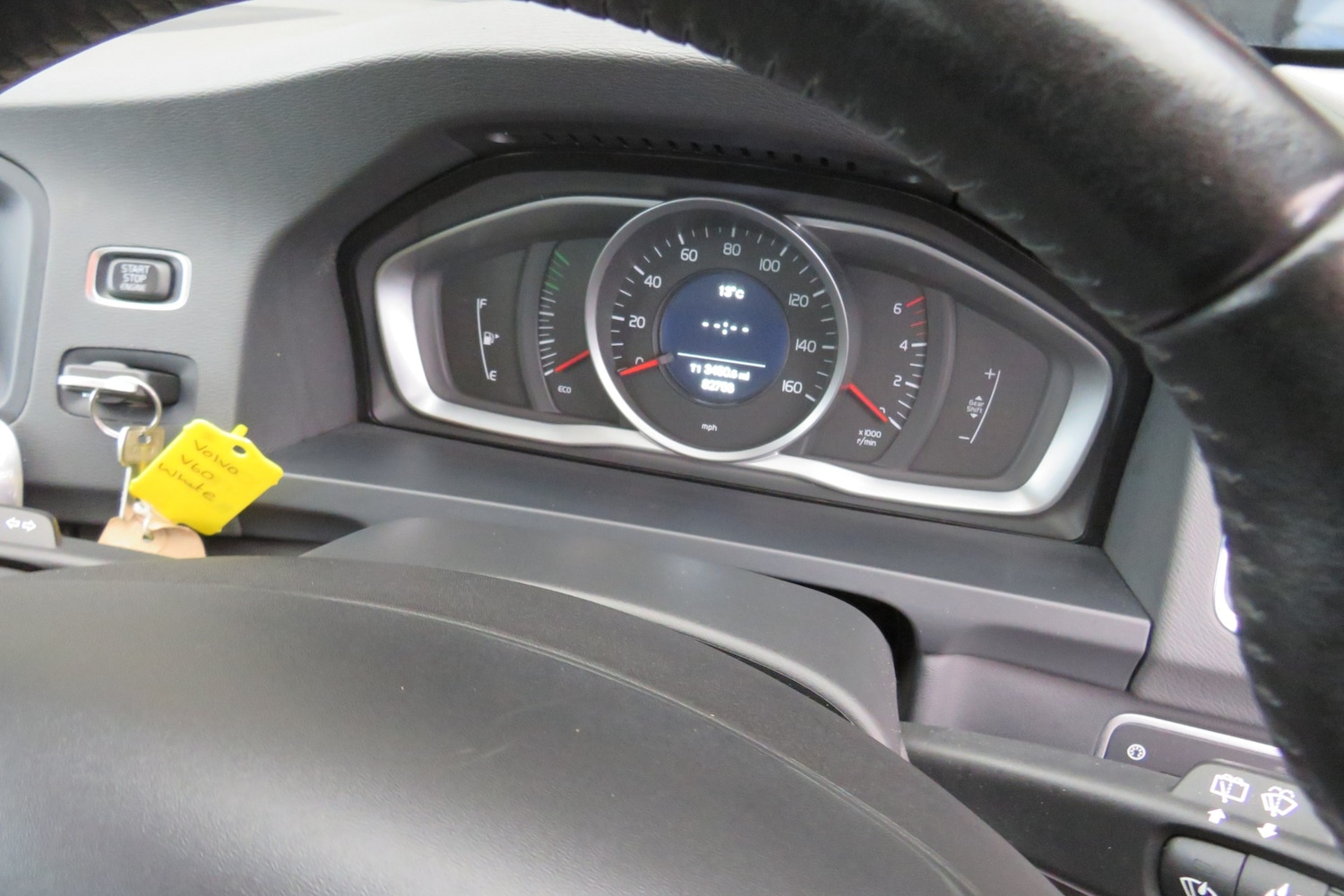 Used Volvo V60 2018 for sale - 76892239: Photo 6
