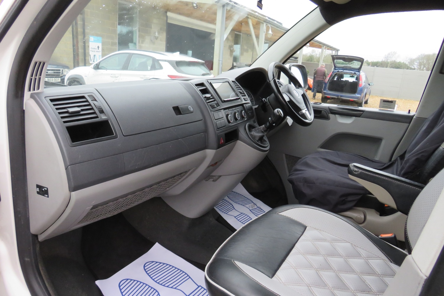 Used Volkswagen Transporter 2010 for sale - 77629419: Photo 15