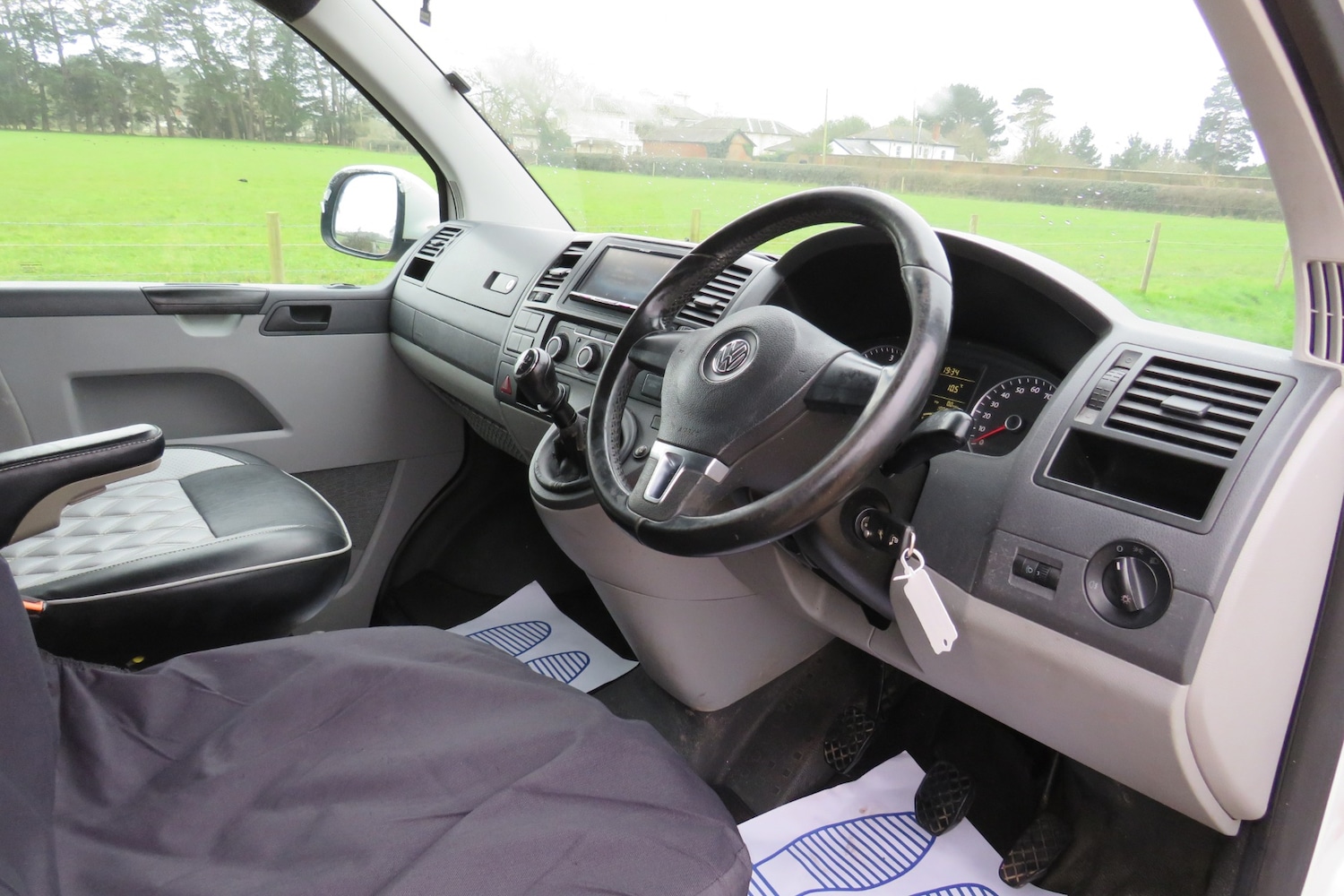 Used Volkswagen Transporter 2010 for sale - 77629419: Photo 8