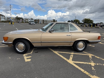 Used Mercedes-Benz SL 1983 for sale - 75760309: Photo