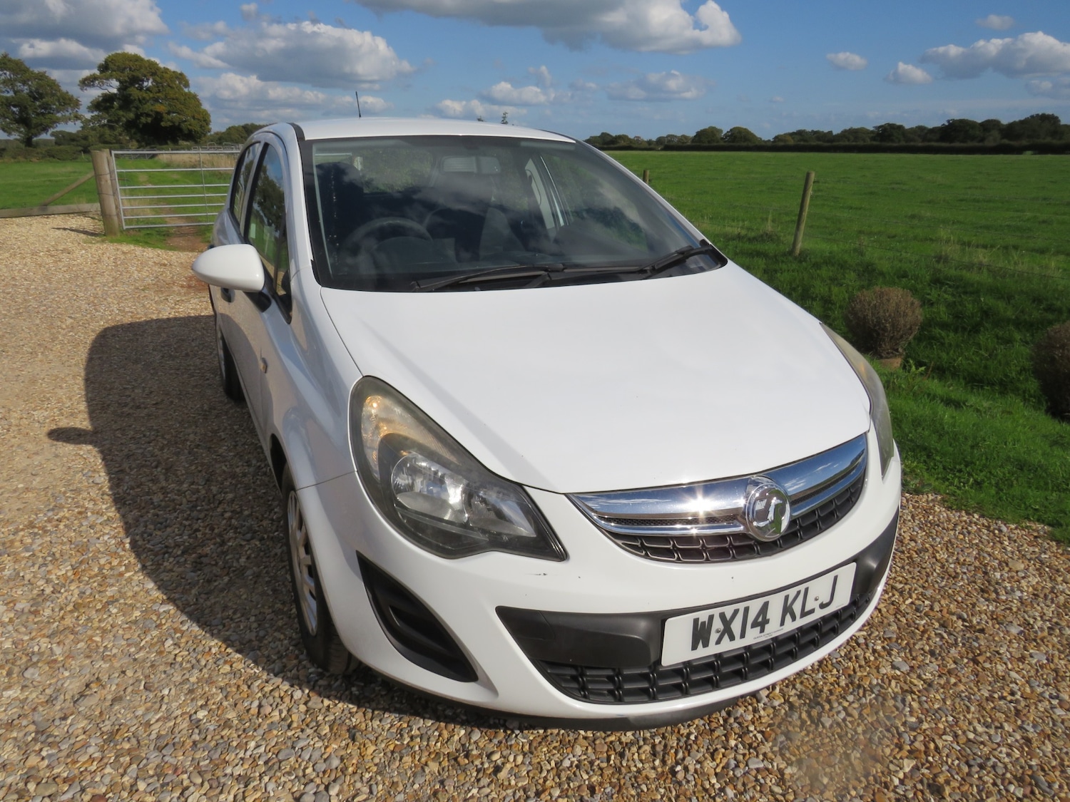 Used Vauxhall Corsa 2014 for sale - 75918445: Photo 2