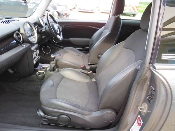 Used MINI Hatch 2009 for sale - 74707542: Photo 5