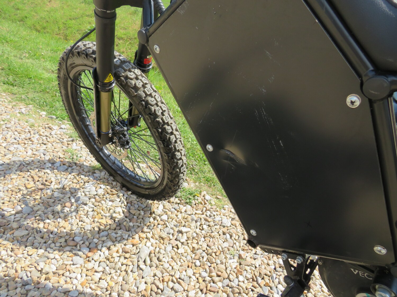 E MOTORBIKE OFF ROAD