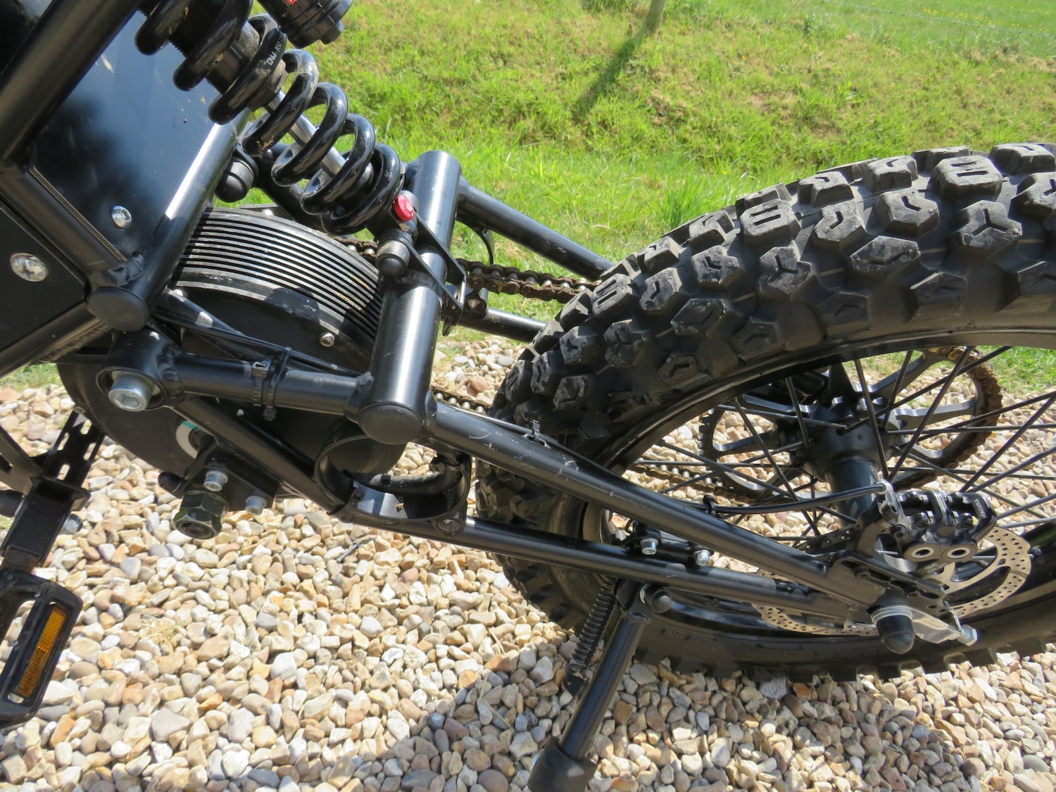 E MOTORBIKE OFF ROAD