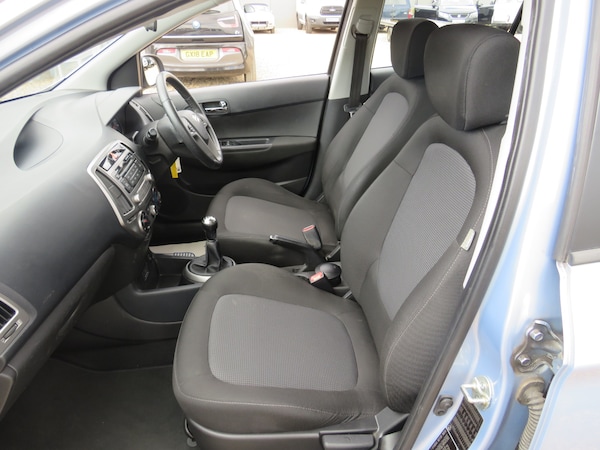 Used Hyundai i20 2013 for sale - 75651520: Photo 17