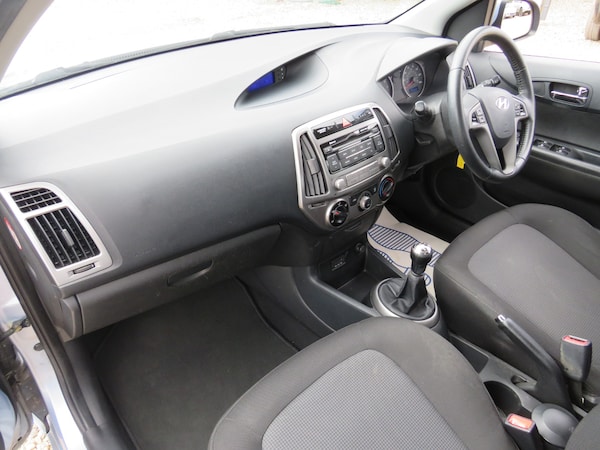 Used Hyundai i20 2013 for sale - 75651520: Photo 18