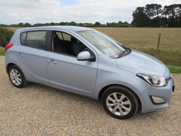 Used Hyundai i20 2013 for sale - 75651520: Photo 3