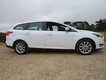 Used Ford Focus 2017 for sale - 79421611: Photo