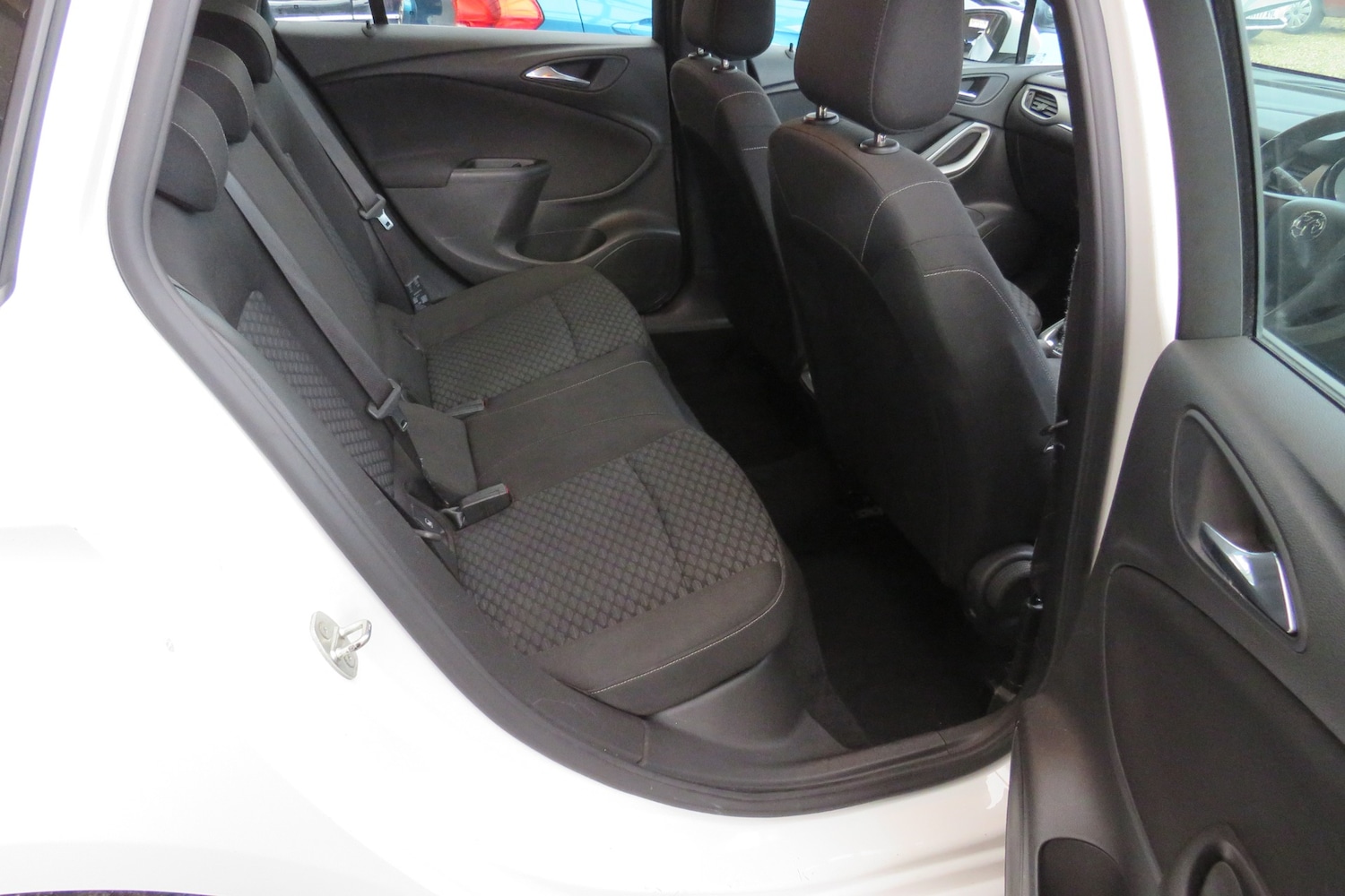 Used Vauxhall Astra 2018 for sale - 76958223: Photo 17